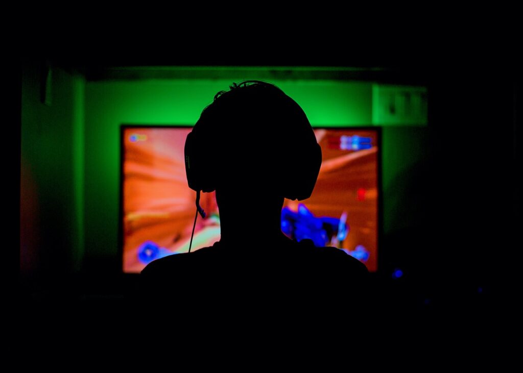 Video gaming teenager - Image by Christiana from Pixabay