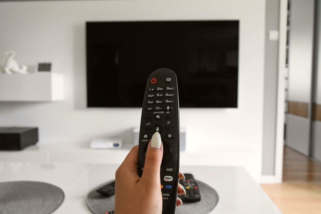 TV set remote - Image by Alehandra13 from Pixabay